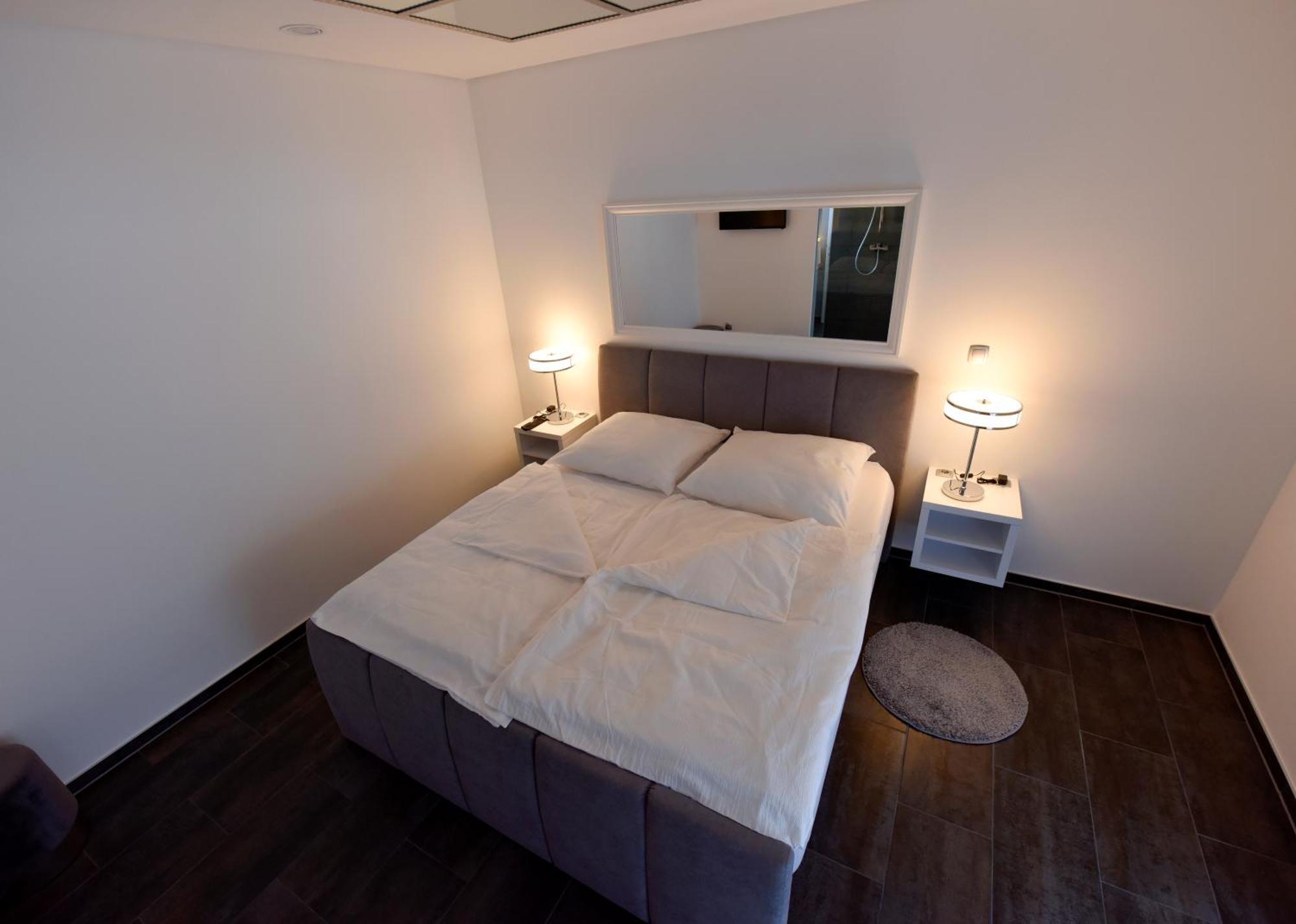 Apartmani I Bungalovi Trojka Μπάνια Λούκα Δωμάτιο φωτογραφία