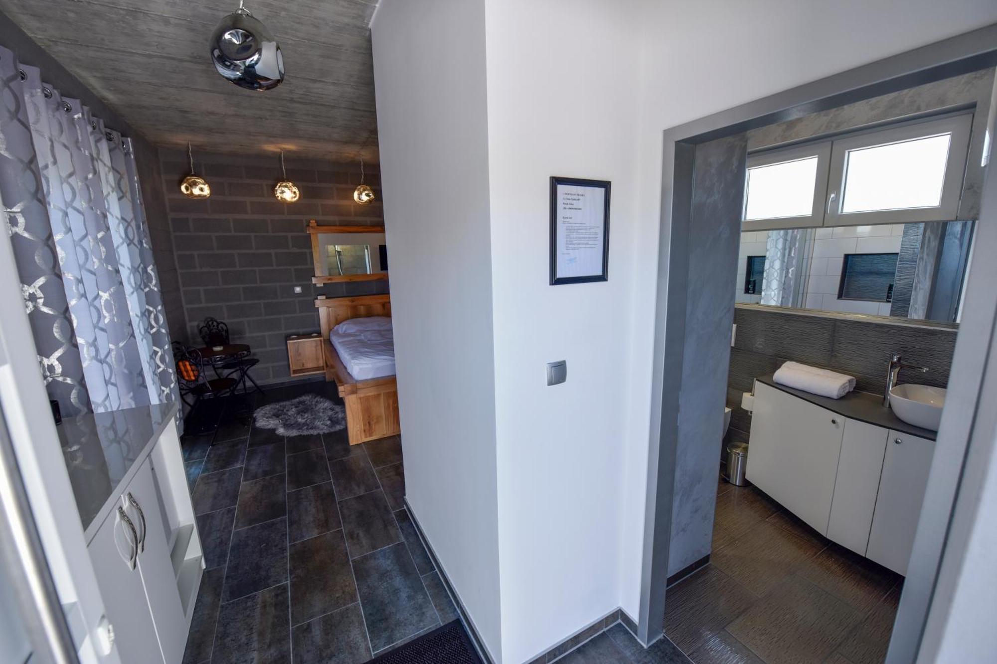 Apartmani I Bungalovi Trojka Μπάνια Λούκα Δωμάτιο φωτογραφία