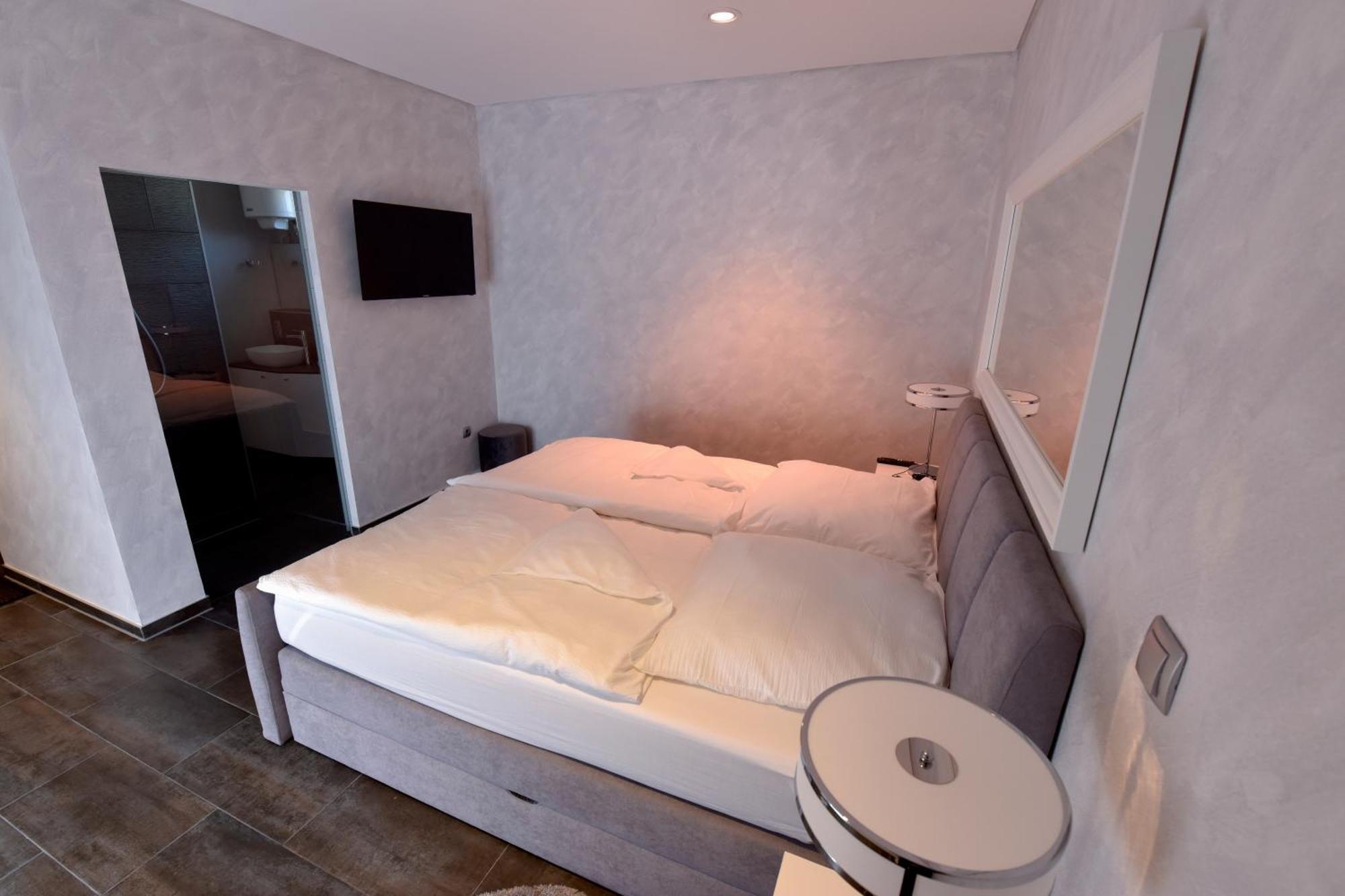 Apartmani I Bungalovi Trojka Μπάνια Λούκα Δωμάτιο φωτογραφία