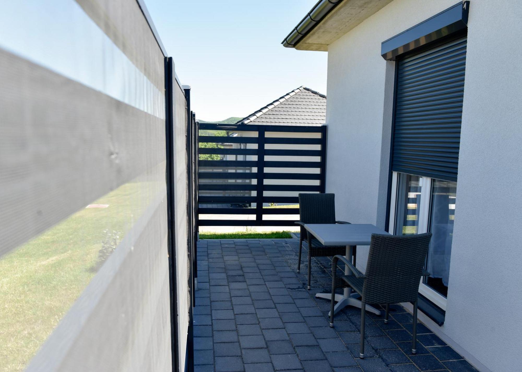 Apartmani I Bungalovi Trojka Μπάνια Λούκα Δωμάτιο φωτογραφία