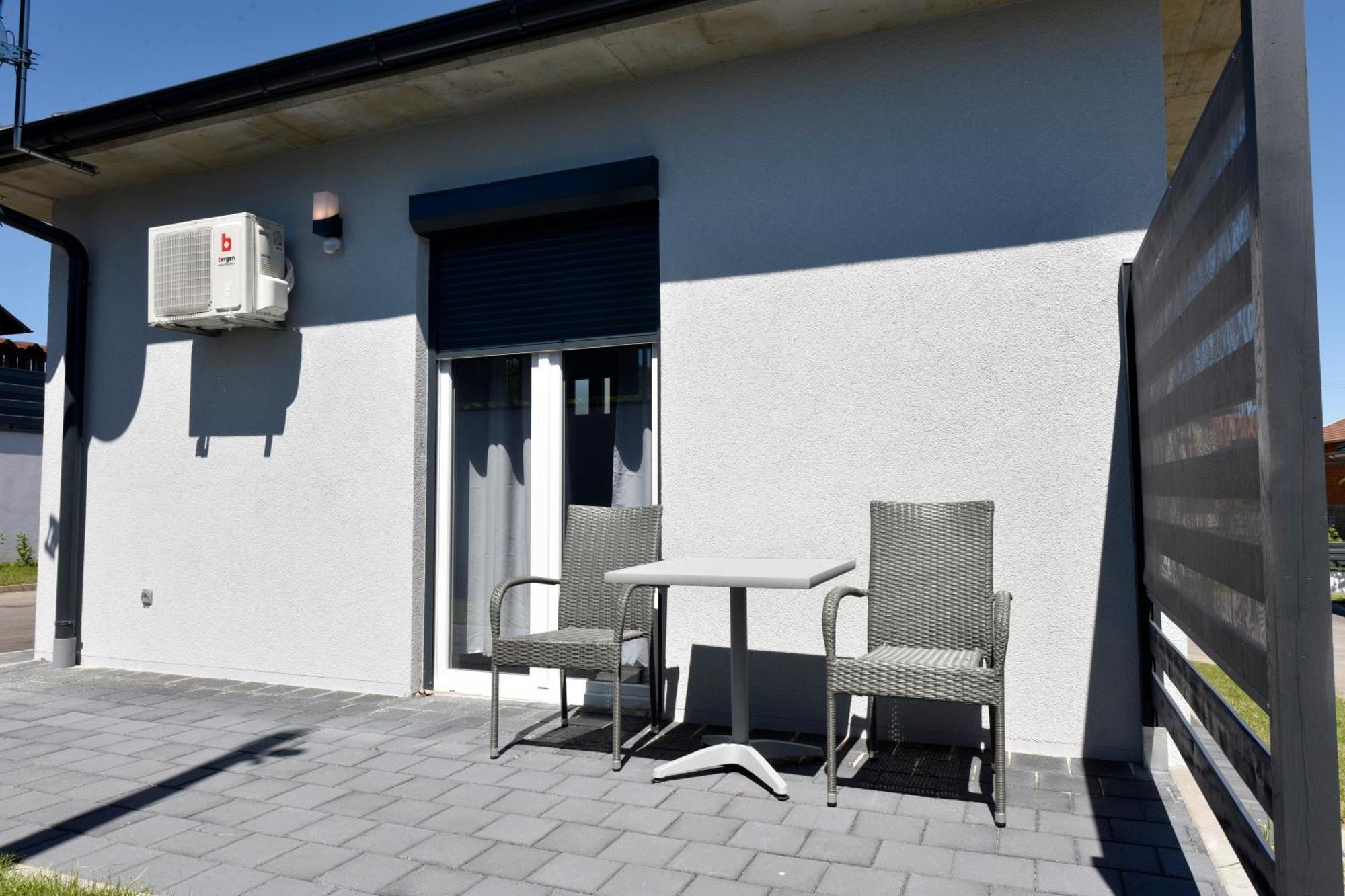 Apartmani I Bungalovi Trojka Μπάνια Λούκα Δωμάτιο φωτογραφία