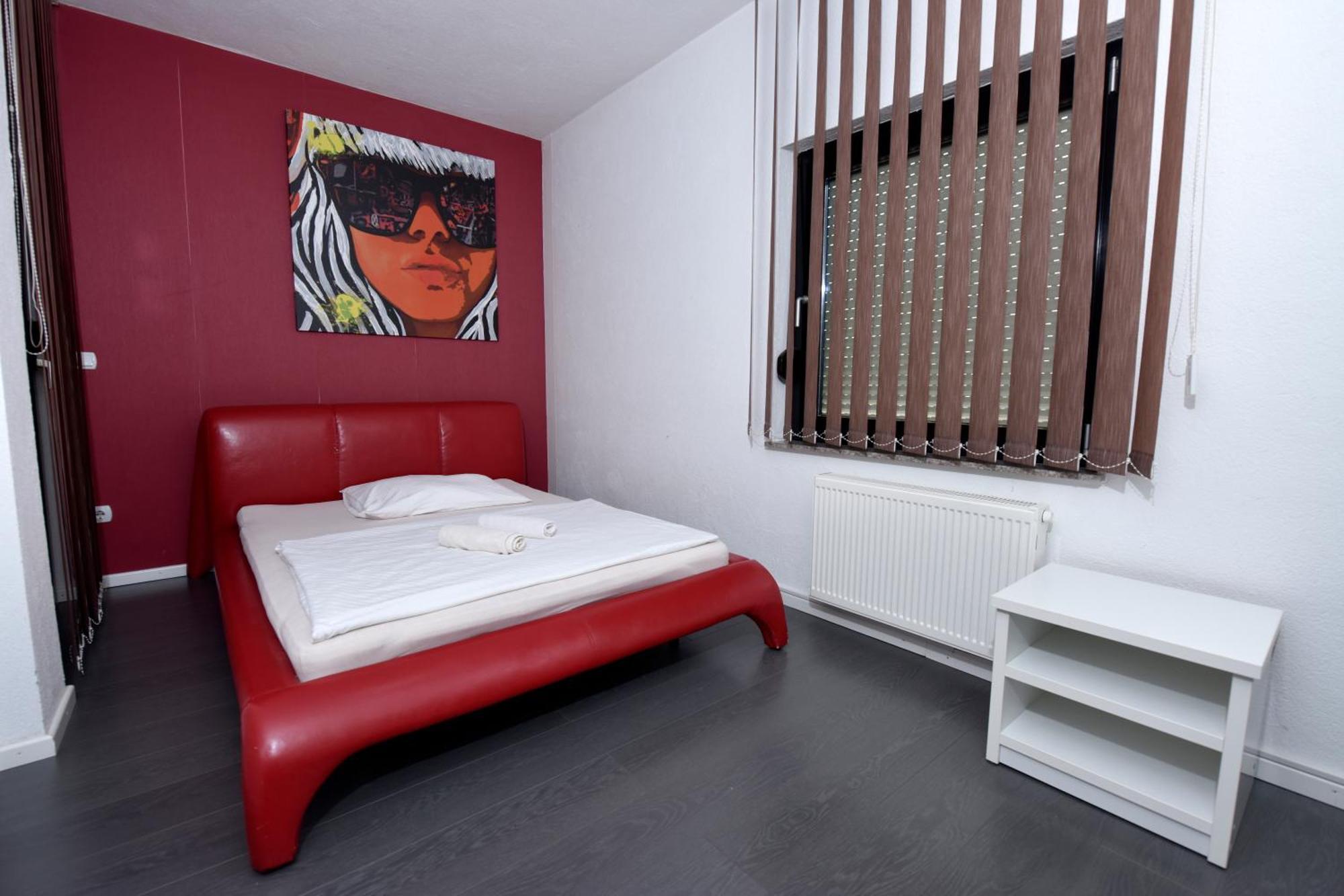 Apartmani I Bungalovi Trojka Μπάνια Λούκα Δωμάτιο φωτογραφία